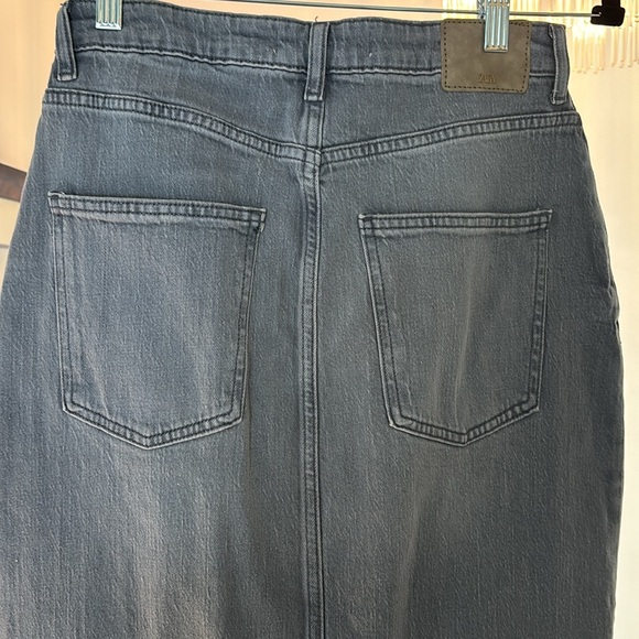 Zara NWT soft long jean skirt with slit - Picture 5 of 7